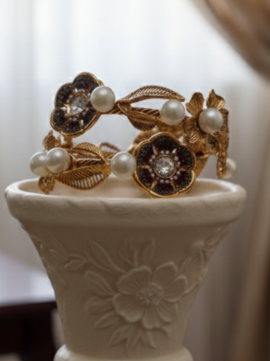 BS-009-MI- Flower Hand-Cuff (1)