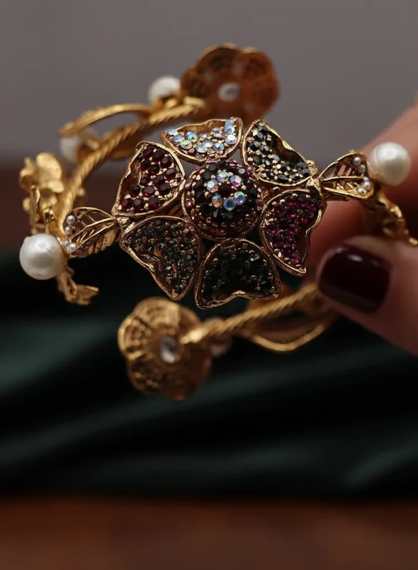 BS-009-MI- Flower Hand-Cuff 1 TO 2