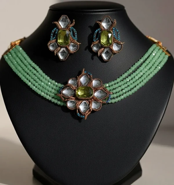 ST-007-BE+GN Doublet with Kundan Stone Choker (2)