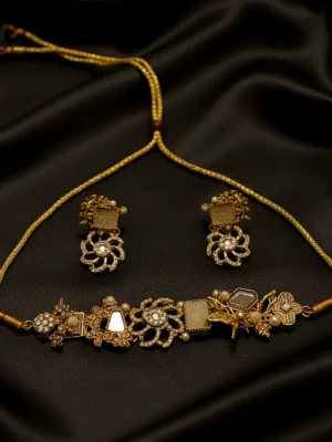 ST-010-WE Handmade Crash Stone Choker (1)