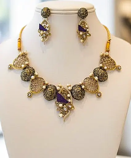 ST-023-PE Sabyasachi Style Necklace ) (3).jpg