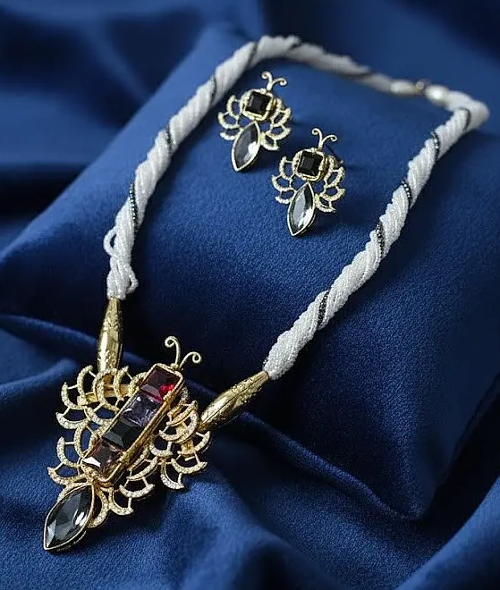 ST-026-BK Butterfly Mala (2)