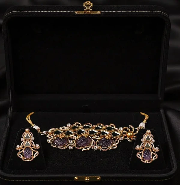 ST-063-PE Carving Stone Choker (10)