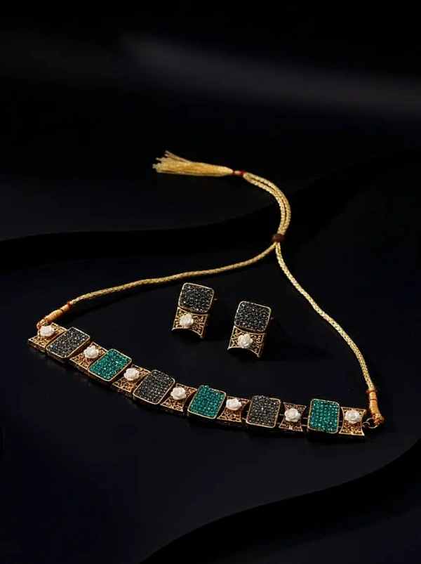 ST-078-SGN Turkish Choker (3)